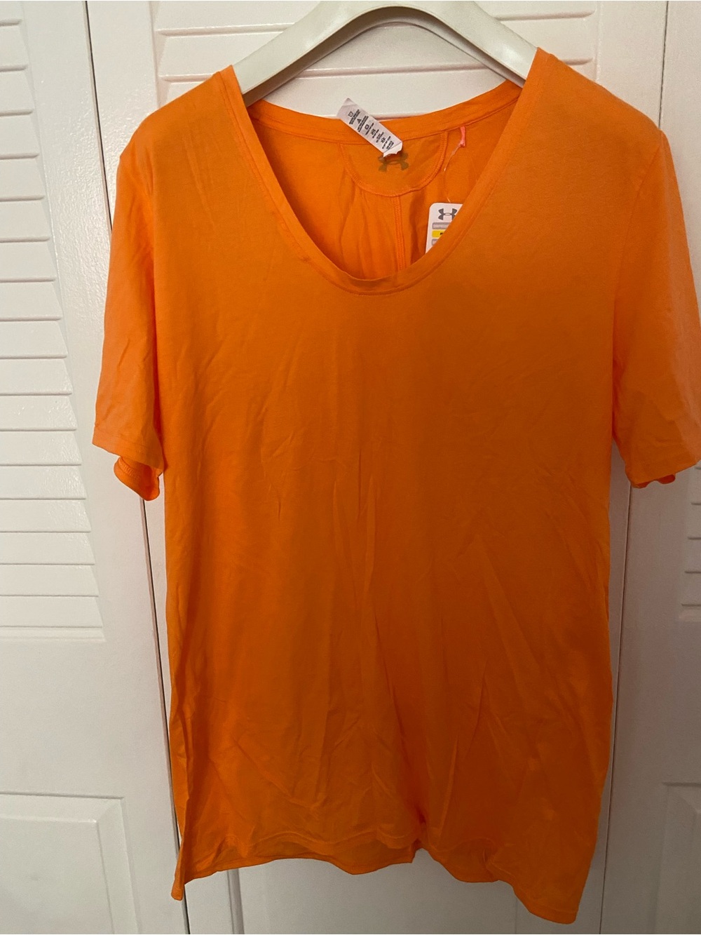 Under Armour Orange Women's Short Sleeve Scoop Neck Tee